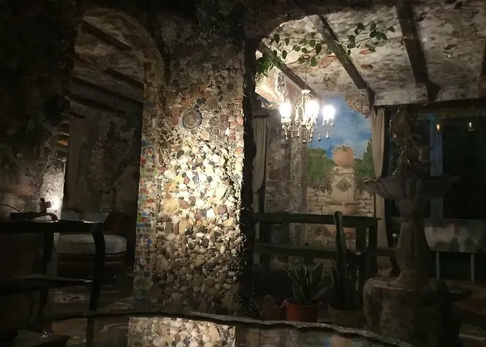 Casa Toscana Тун