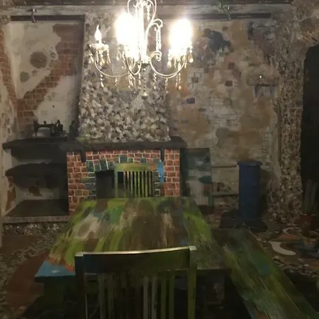 Casa Toscana トゥーン